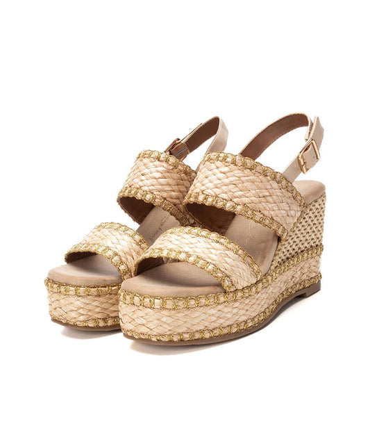 SANDÁLIAS DE CUNHA COM FECHO DE FIVELA