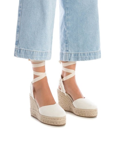 CUNHAS CORPO ENTRELAÇADO