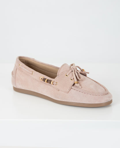MOCASSINS DE PELE COM MISSANGAS