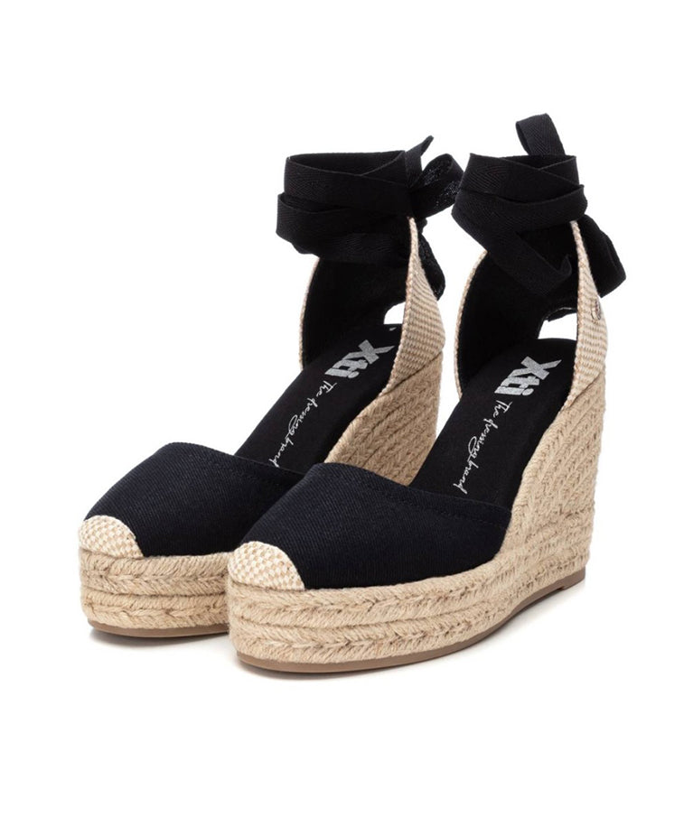 CUNHAS CORPO ENTRELAÇADO